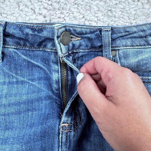 PAIGE Daryn Short Cortez Destructed - Picture 7 of 10